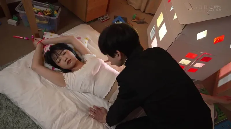 Trả thù anh trai thường xuyên bắt nạt bằng cách xxx người tình anh ấy